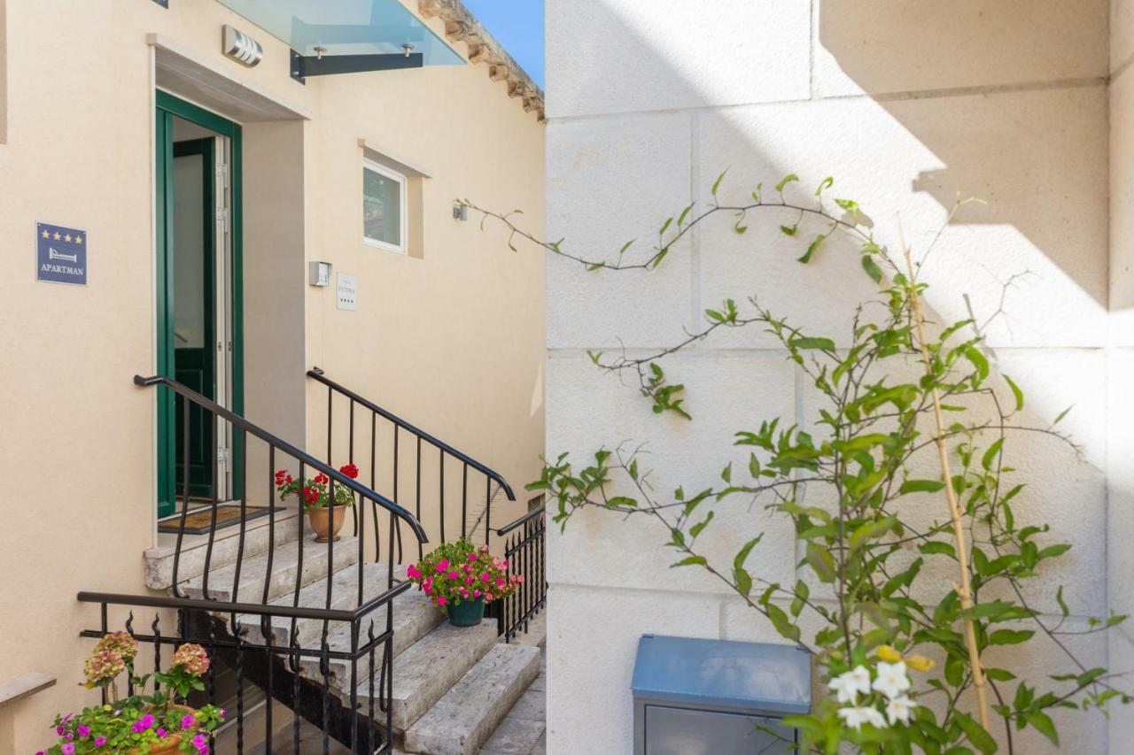 Apartments Villa Victoria Дубровник Экстерьер фото